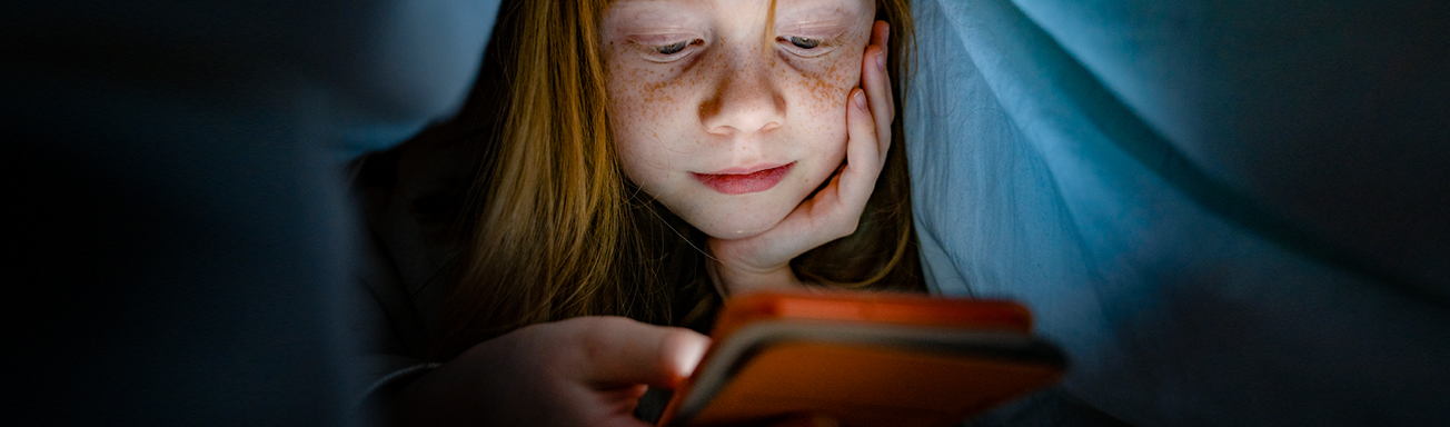 how to spot the signs of internet addiction in your child
