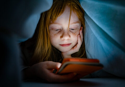 spotting the signs of internet addiction disorder in your child