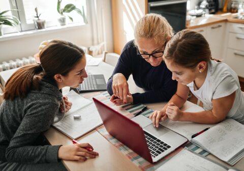 5 ways to balance screen time and learning