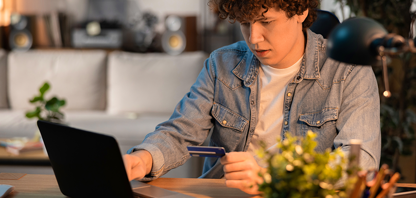 helping your teenager shop safely online