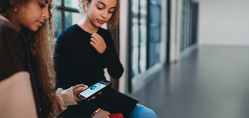 teenagers trading cryptocurrency