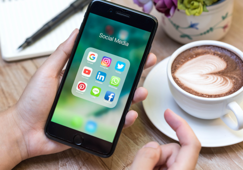 does a student in high school need linkedin